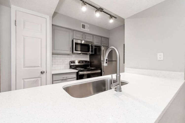 Arlington apartments for rent - image - Vine Apartments - 30 (1).jpg