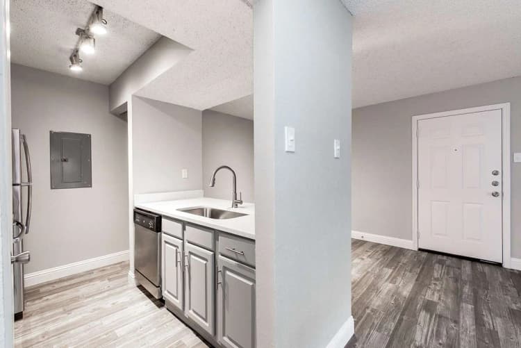 Arlington apartments for rent - image - Vine Apartments - 32 (1).jpg