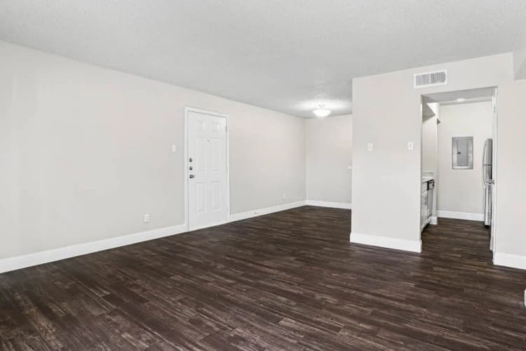 Arlington apartments for rent - image - Vine Apartments - 46 (1).jpg