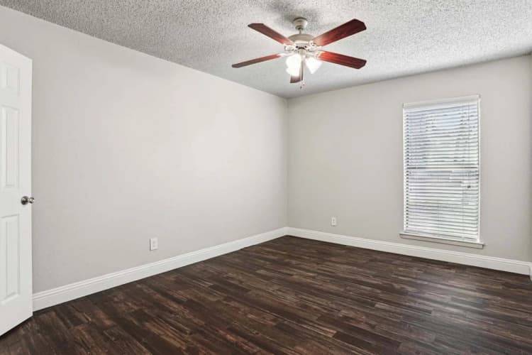 Arlington apartments for rent - image - Vine Apartments - 49 (1).jpg