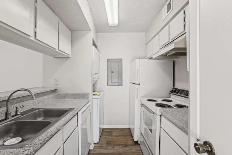 Arlington apartments for rent - image - Vine Apartments - 54 (1).jpg