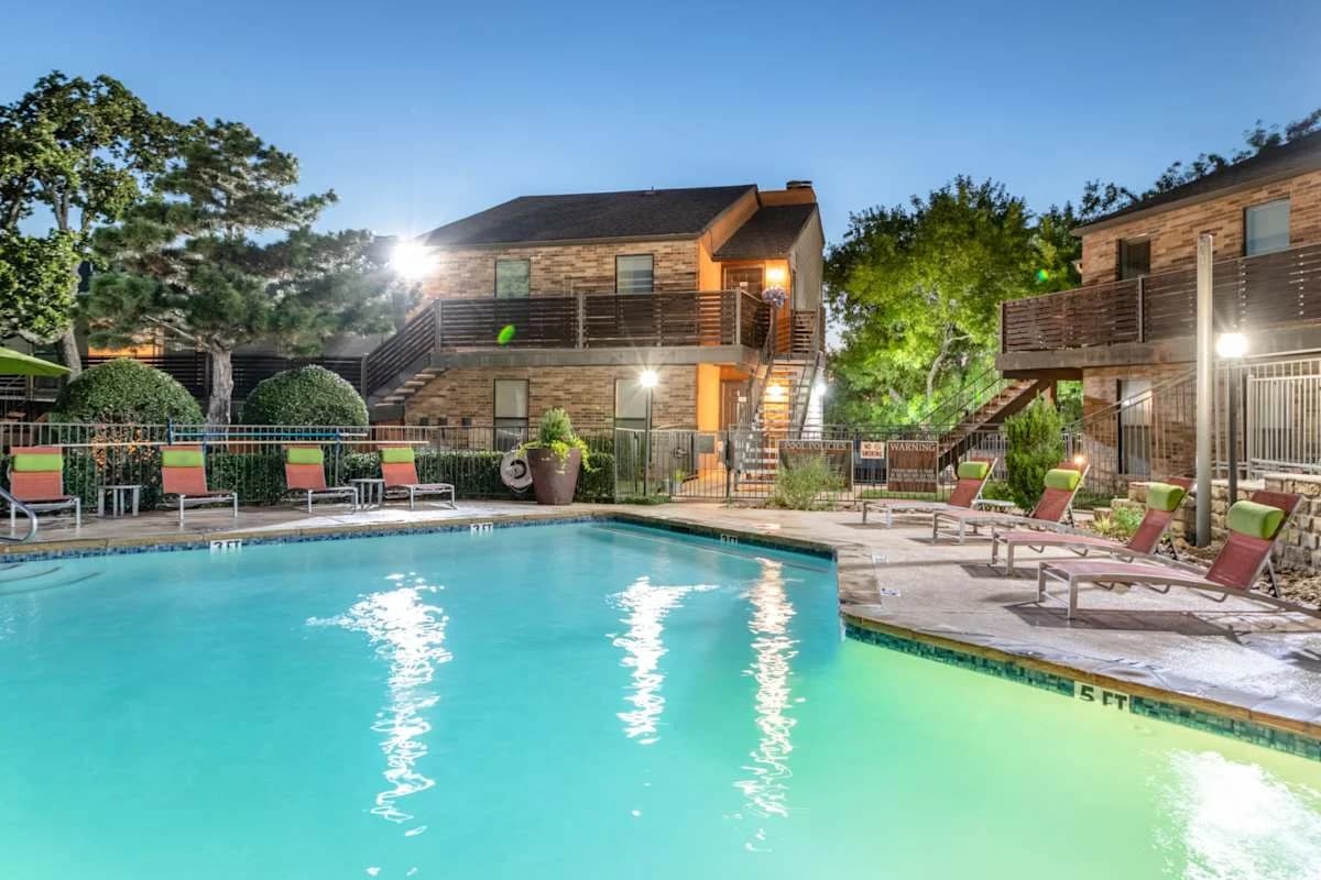 Arlington apartments for rent - image - Vine Apartments - 58 (1).jpg