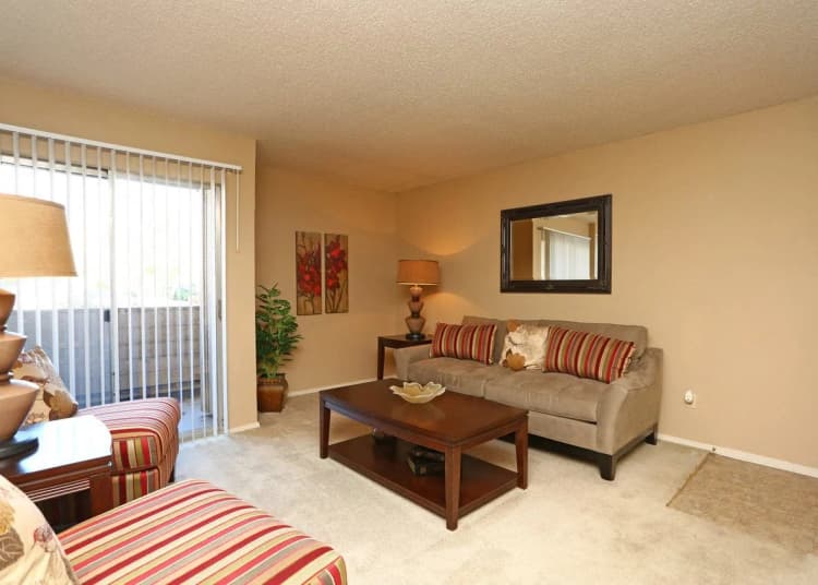 Arlington apartments for rent - image - Cedar Bend - 04.jpg