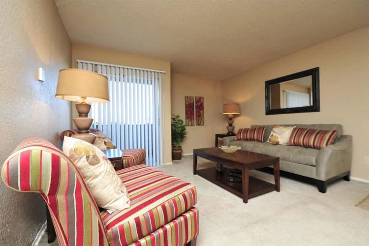 Arlington apartments for rent - image - Cedar Bend - 06.jpg