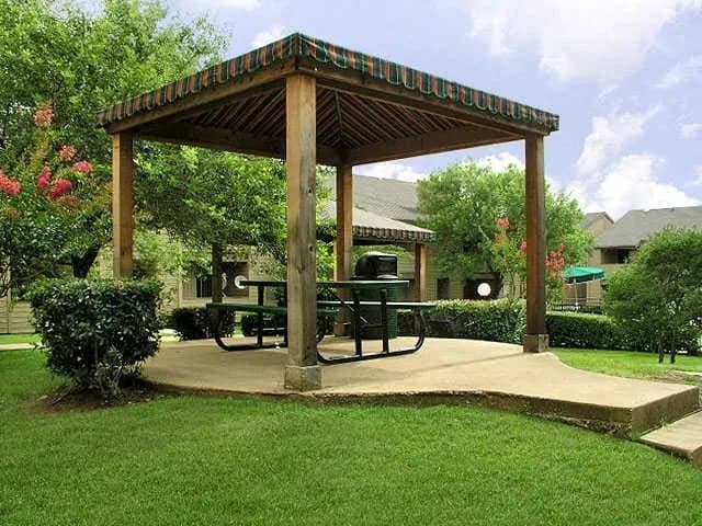 Arlington apartments for rent - image - Cedar Bend - 57.jpg