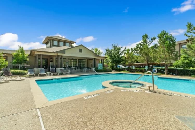 Arlington apartments for rent - image - Falcon Lakes - 16.jpg