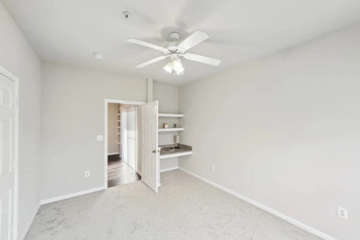 Arlington apartments for rent - image - Falcon Lakes - 14.jpg