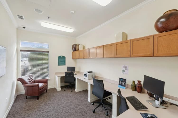 Arlington apartments for rent - image - Falcon Lakes - 24.jpg