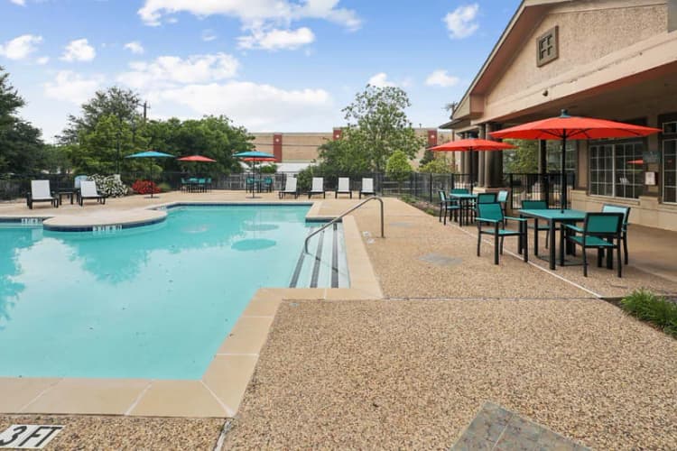 Arlington apartments for rent - image - Falcon Lakes - 29.jpg