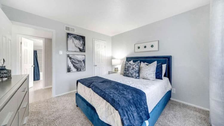 Arlington apartments for rent - image - Hendrix - 14.jpg