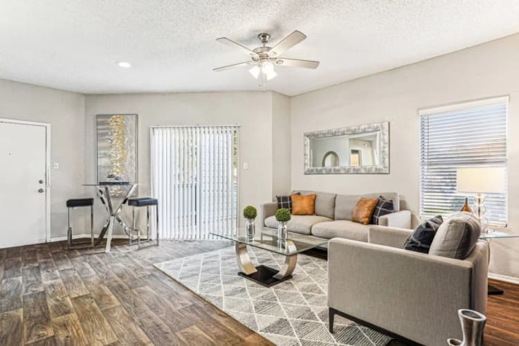Arlington apartments for rent - image - Laurels Of Sendera - 03.jpg