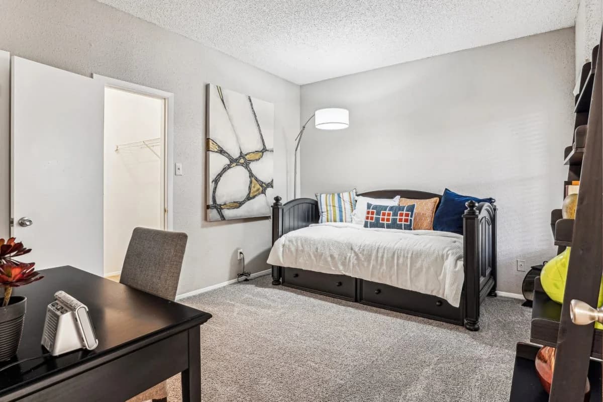 Arlington apartments for rent - image - Laurels Of Sendera - 11.jpg