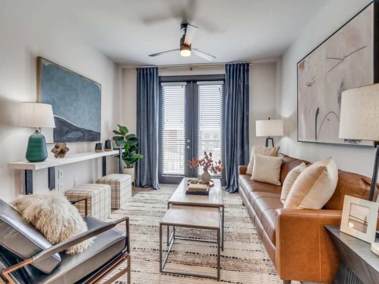 Arlington apartments for rent - image - Lenox Cooper - 03.jpg