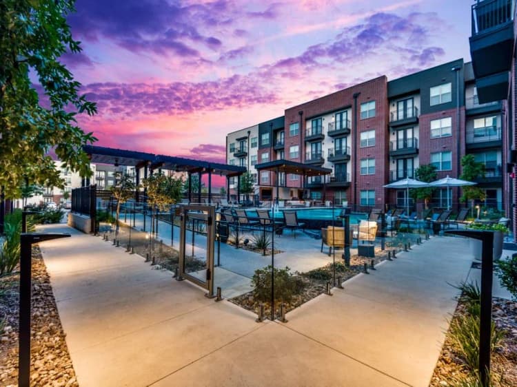 Arlington apartments for rent - image - Lenox Cooper - 36.jpg