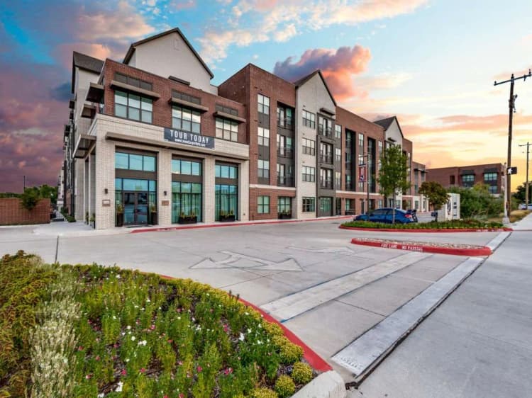 Arlington apartments for rent - image - Lenox Cooper - 46.jpg