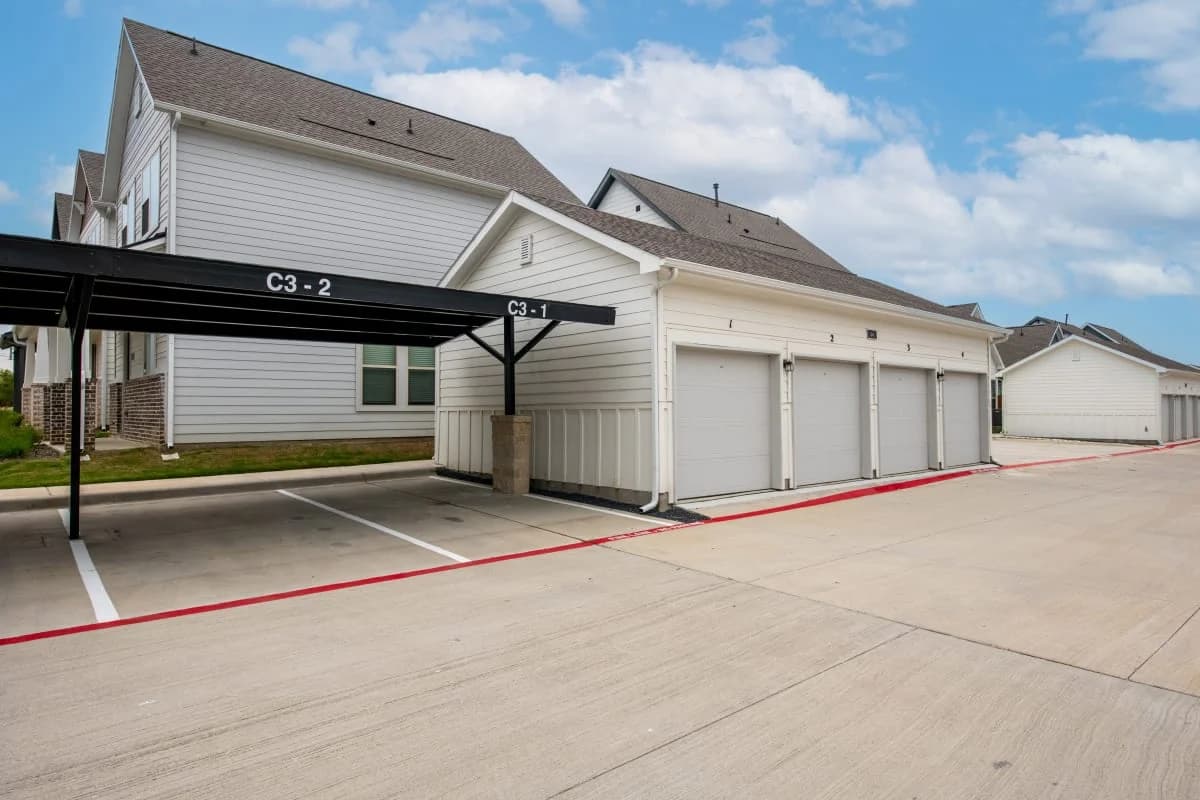Arlington apartments for rent - Property image - Mission At Johnson Creek - 3