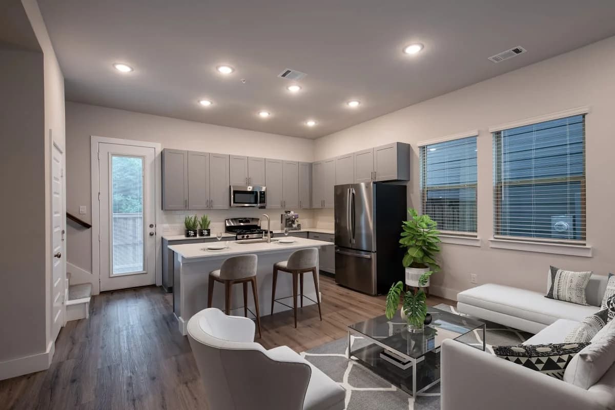 Arlington apartments for rent - image - Mission At Johnson Creek - 26.jpg