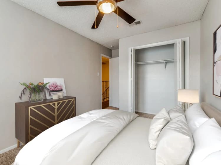 Arlington apartments for rent - image - Park City Townhomes - 06.jpg