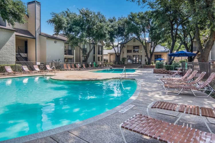 Arlington apartments for rent - image - Pavilion - 09.jpg