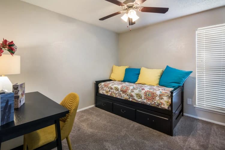 Arlington apartments for rent - image - Pavilion - 17.jpg