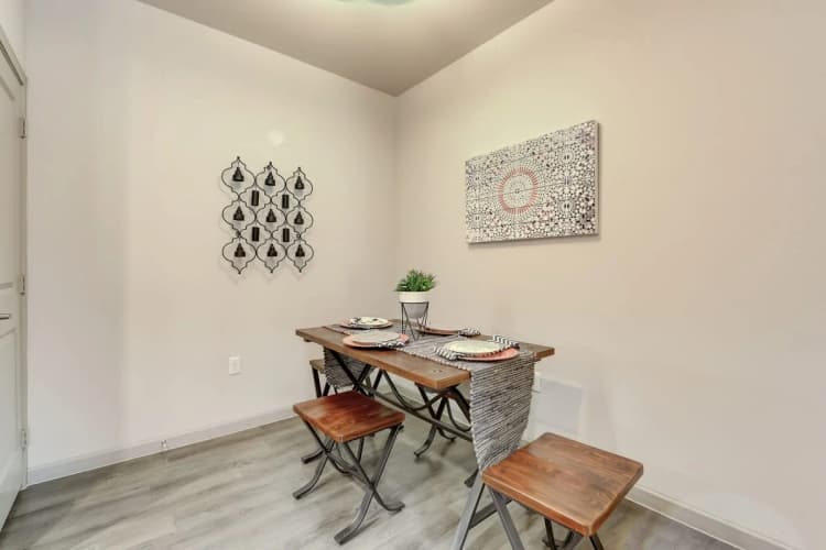Arlington apartments for rent - image - Riverside Apartments - 07.jpg