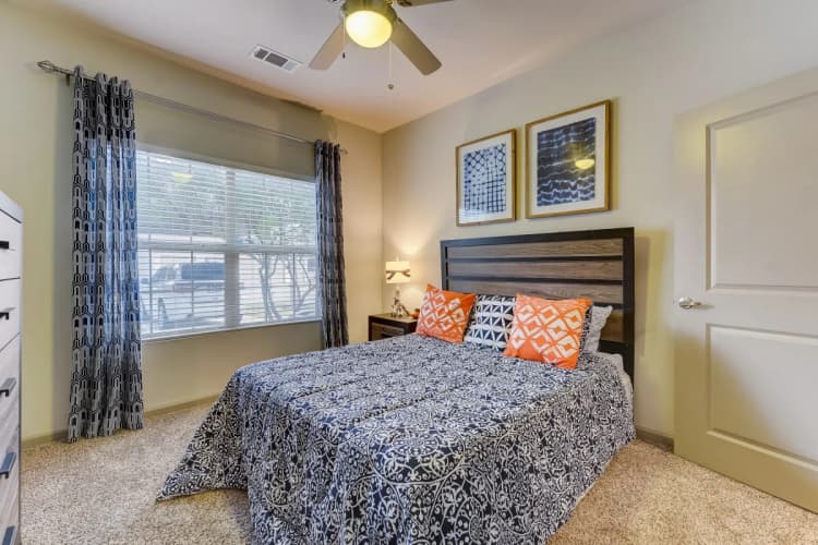 Arlington apartments for rent - image - Riverside Apartments - 10.jpg