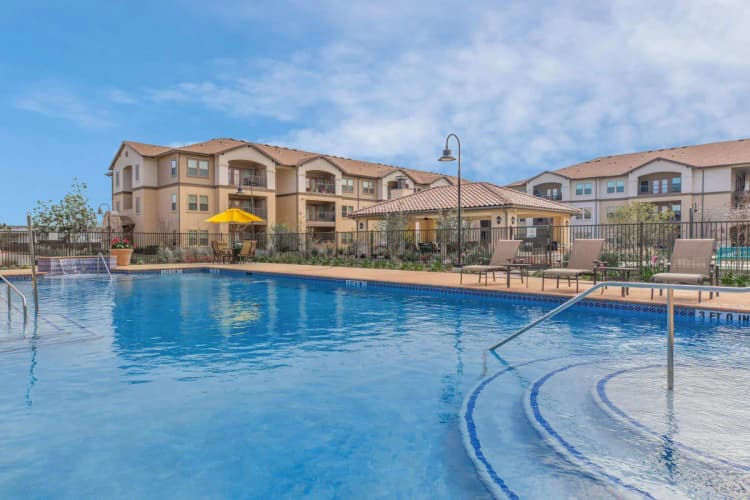 Arlington apartments for rent - image - Seleno At Harris Road 55+ Apartments - 08.jpg