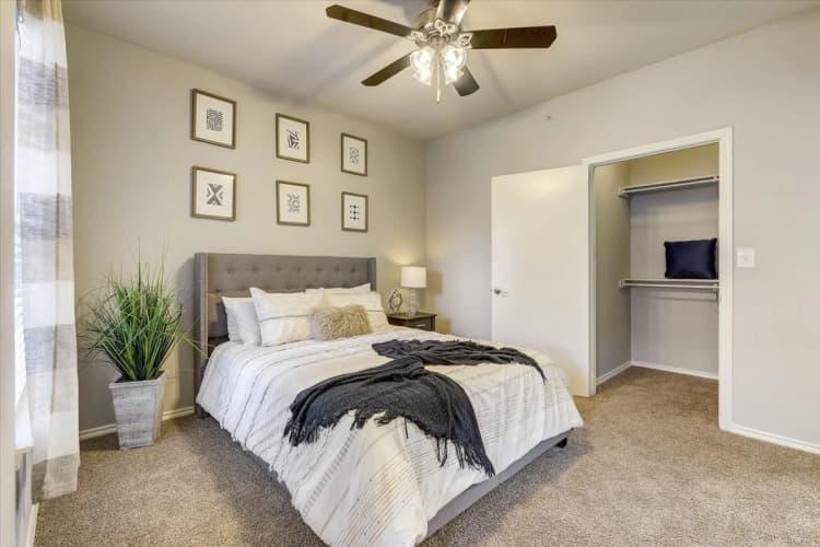 Arlington apartments for rent - image - Southpoint Villas - 10.jpg