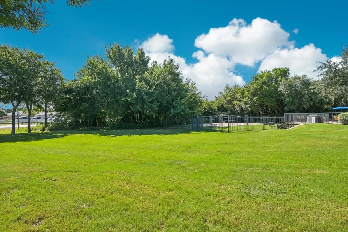 Arlington apartments for rent - image - Southpoint Villas - 30.jpg