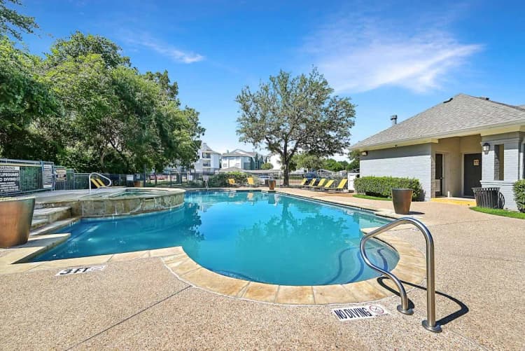 Arlington apartments for rent - image - Southpoint Villas - 36.jpg
