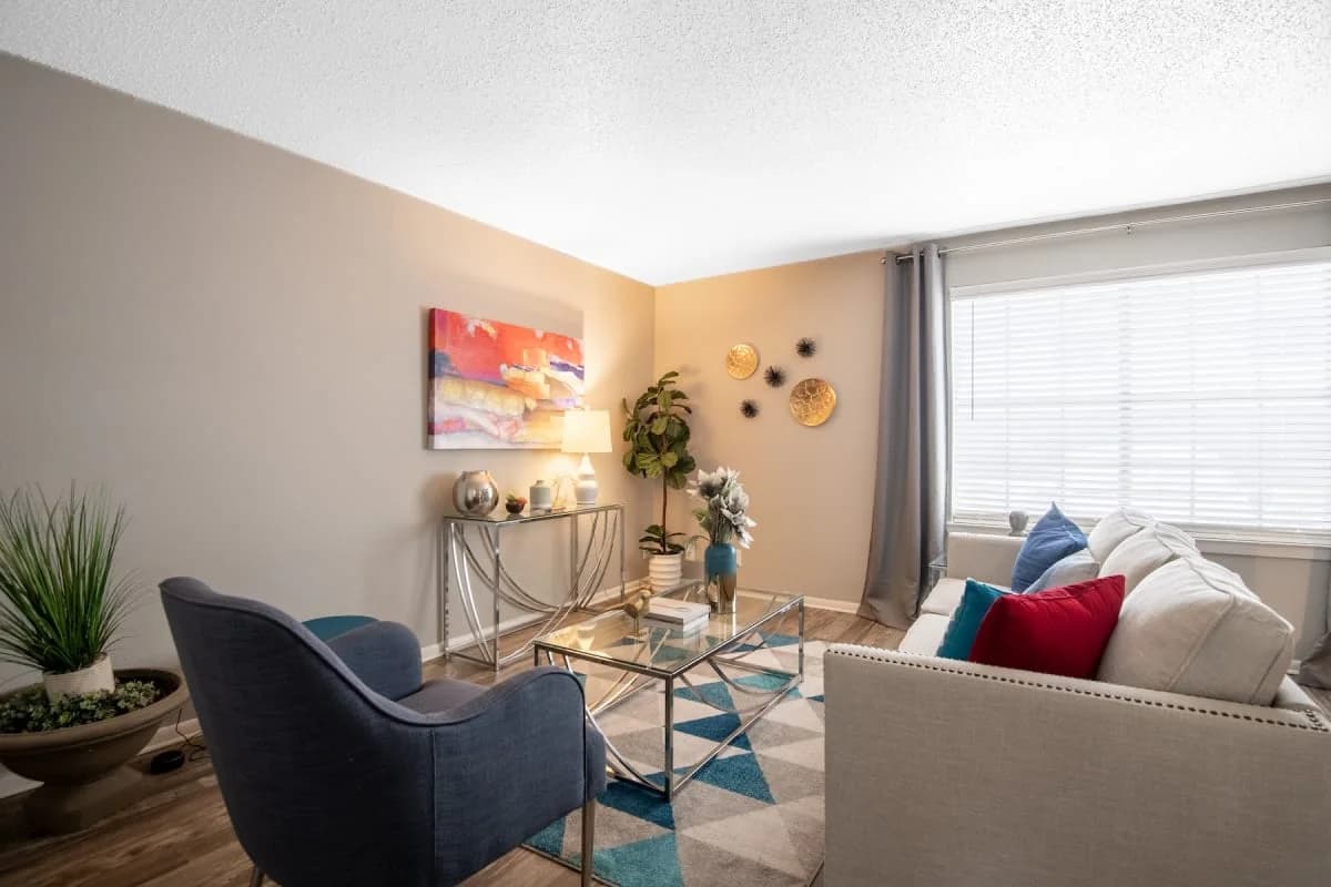 Arlington apartments for rent - image - Stadium 700 - 01.jpg