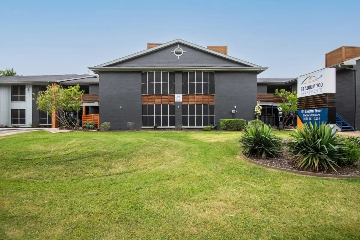 Arlington apartments for rent - Property image - Stadium 700 - 2