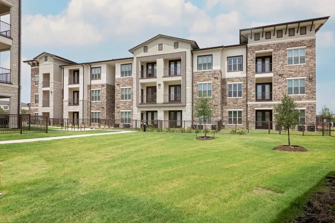 Arlington apartments for rent - image - imgi_159_14_debbielaneflats_seller_4912.webp